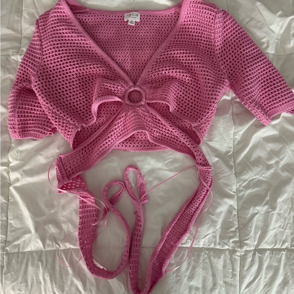 Lelis cross halter top